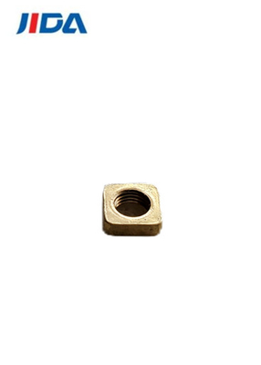 IATF 16949 Bleifreie quadratische Kupferbolzenmutter M3 Überwurfmutter 1,5 mm × 4,6 mm